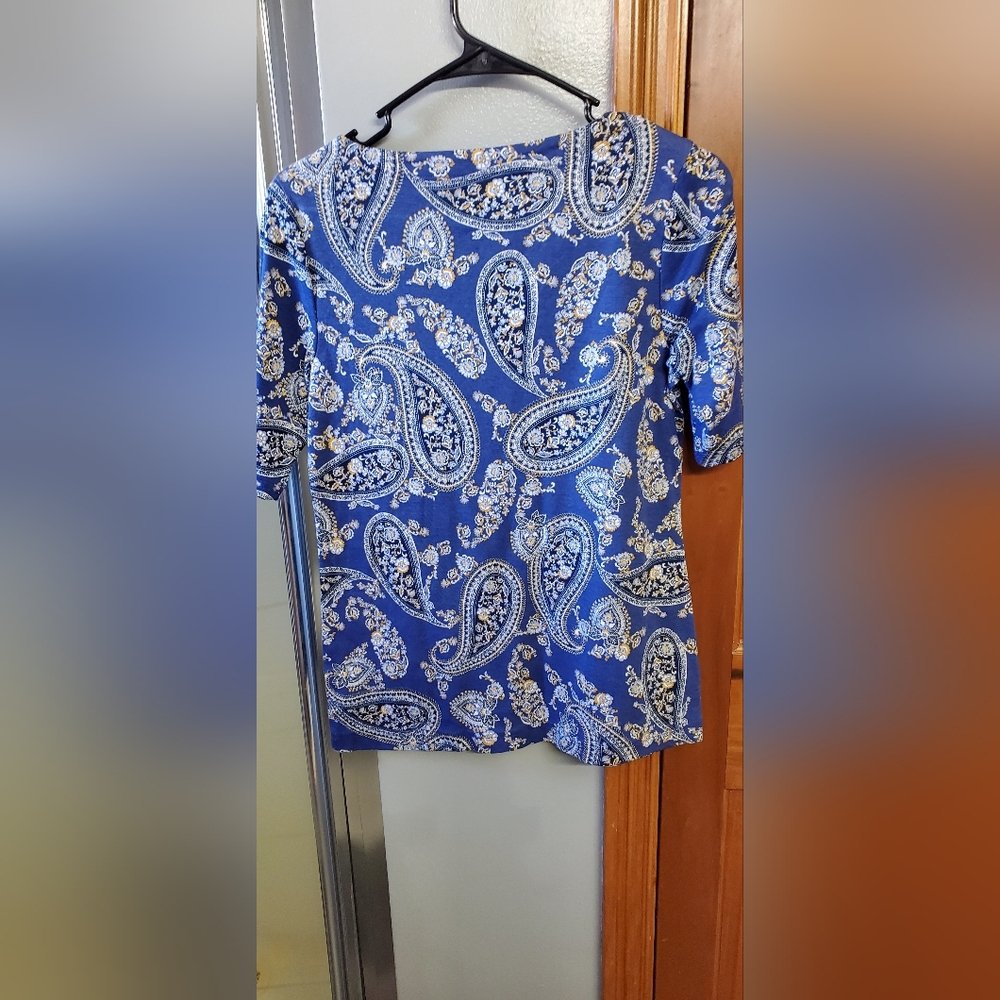 Shirt - Picture 4 of 4